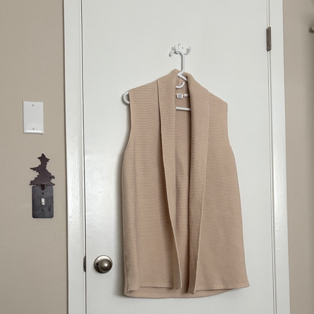 GAP 100% cotton Cream Long Sweater Vest